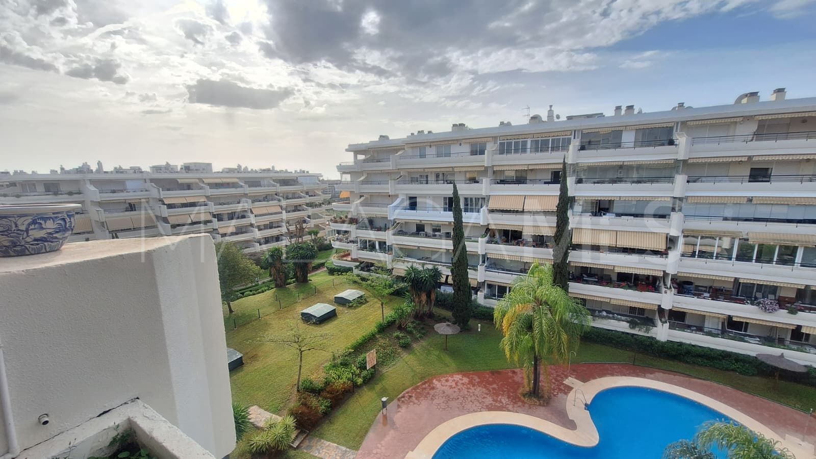 Tvåvånings takvåning for sale in Guadalmina Alta