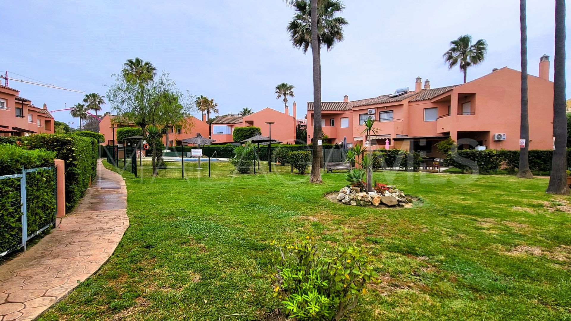 Doppelhaushälfte for sale in Manilva Beach