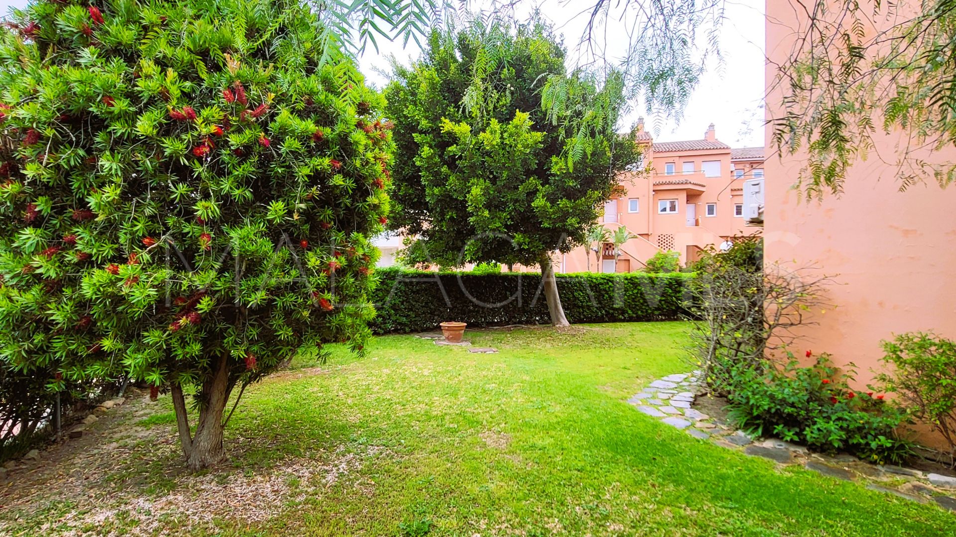 Doppelhaushälfte for sale in Manilva Beach