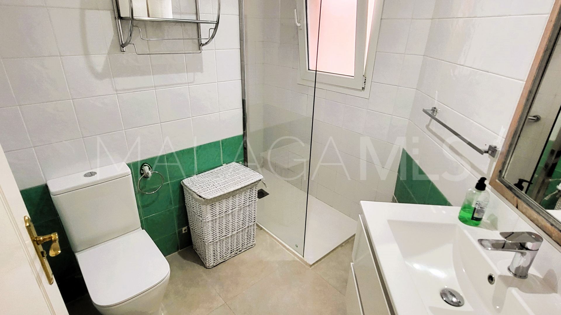 Doppelhaushälfte for sale in Manilva Beach