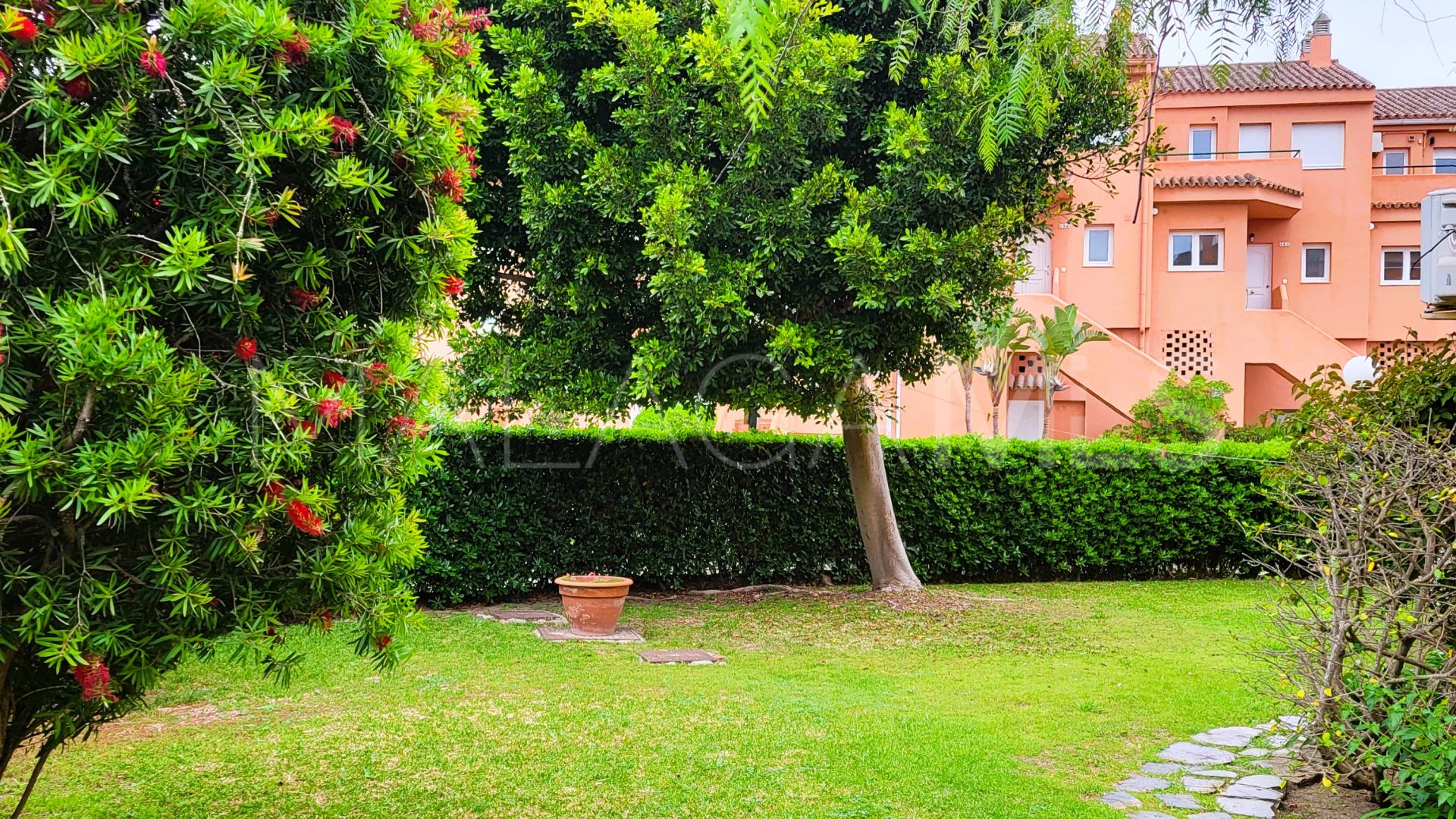 Doppelhaushälfte for sale in Manilva Beach