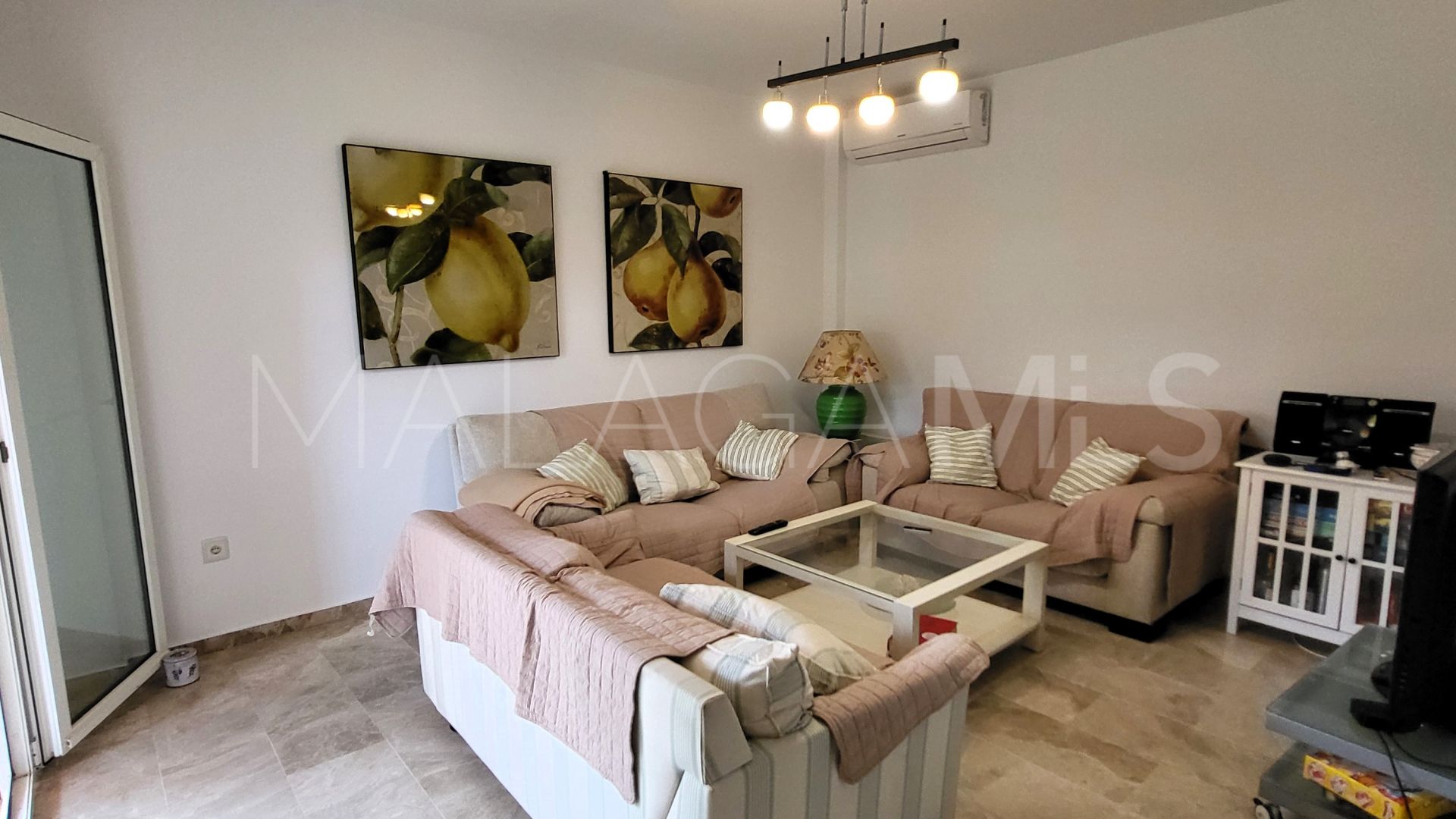 Doppelhaushälfte for sale in Manilva Beach