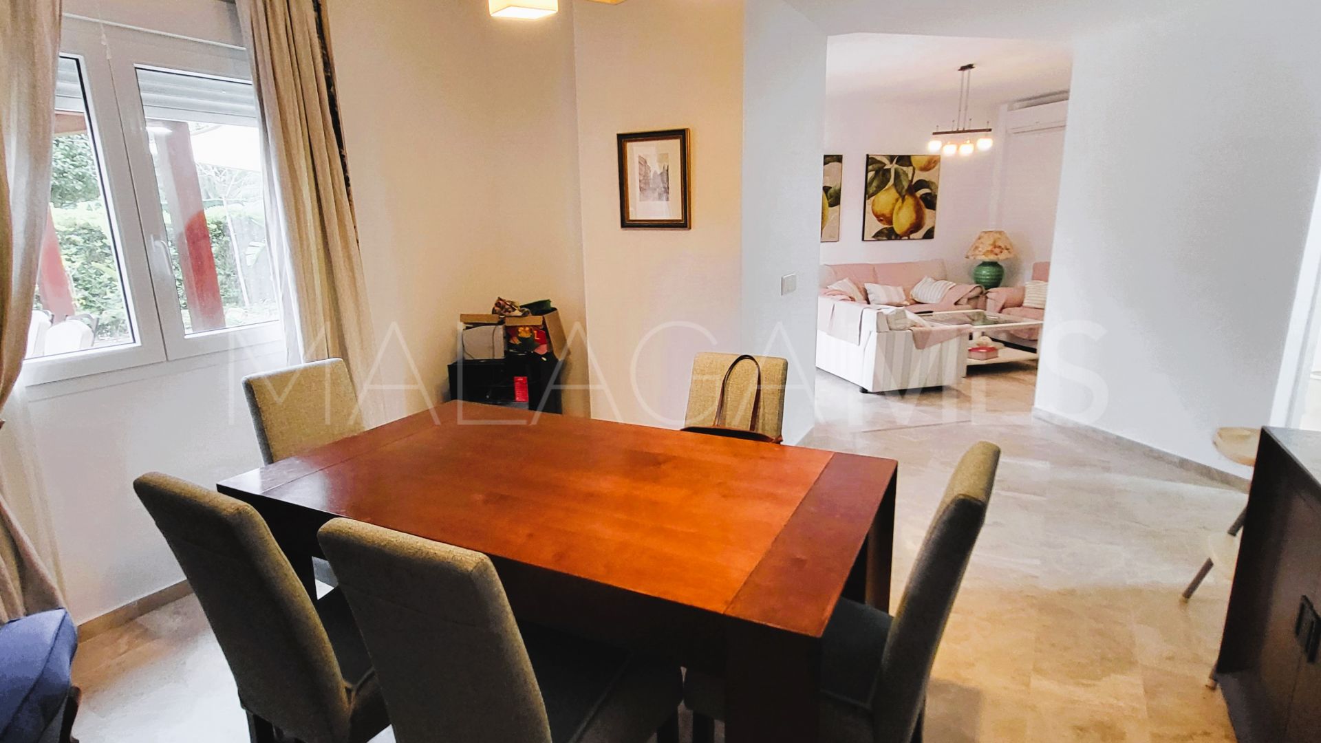 Doppelhaushälfte for sale in Manilva Beach