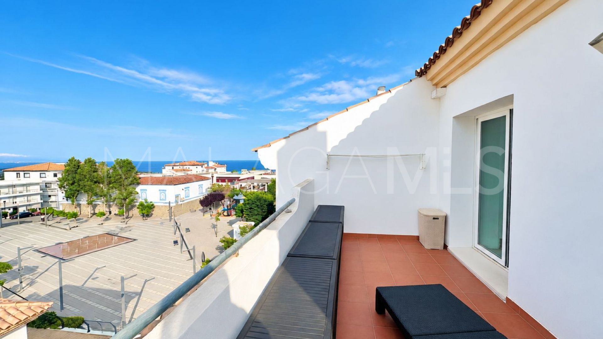 Manilva 1 bedroom penthouse for sale