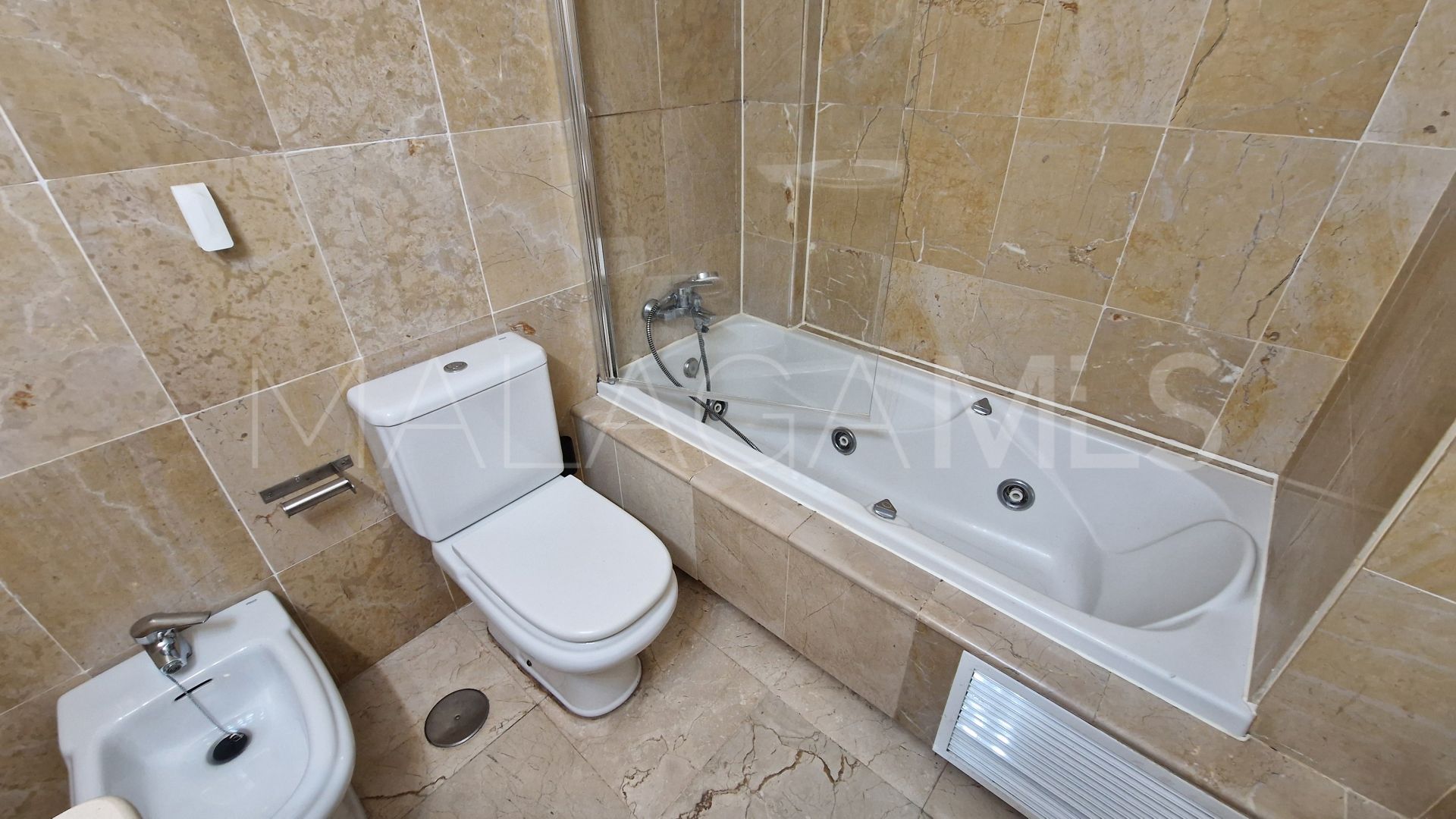 Apartment for sale in Estepona Centre