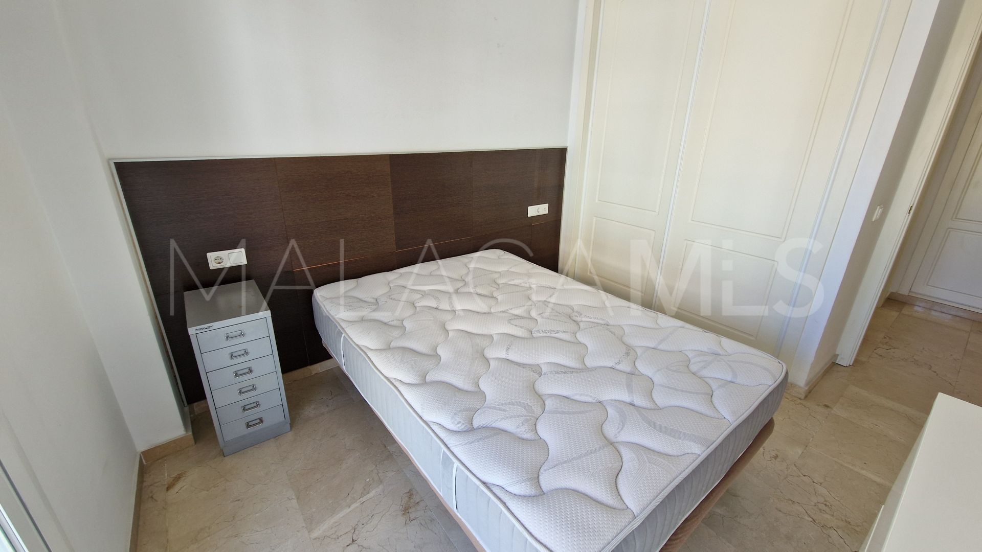 Apartment for sale in Estepona Centre