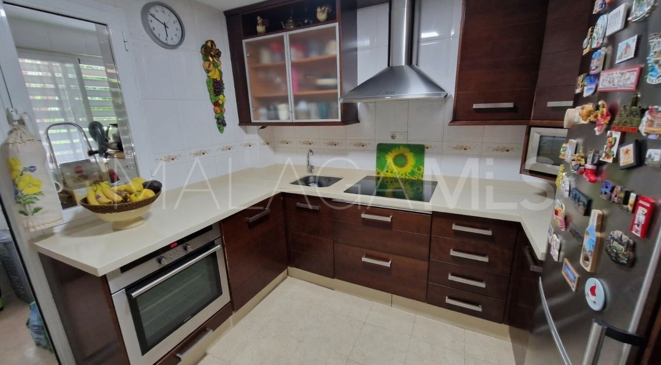 Estepona Puerto, apartamento for sale