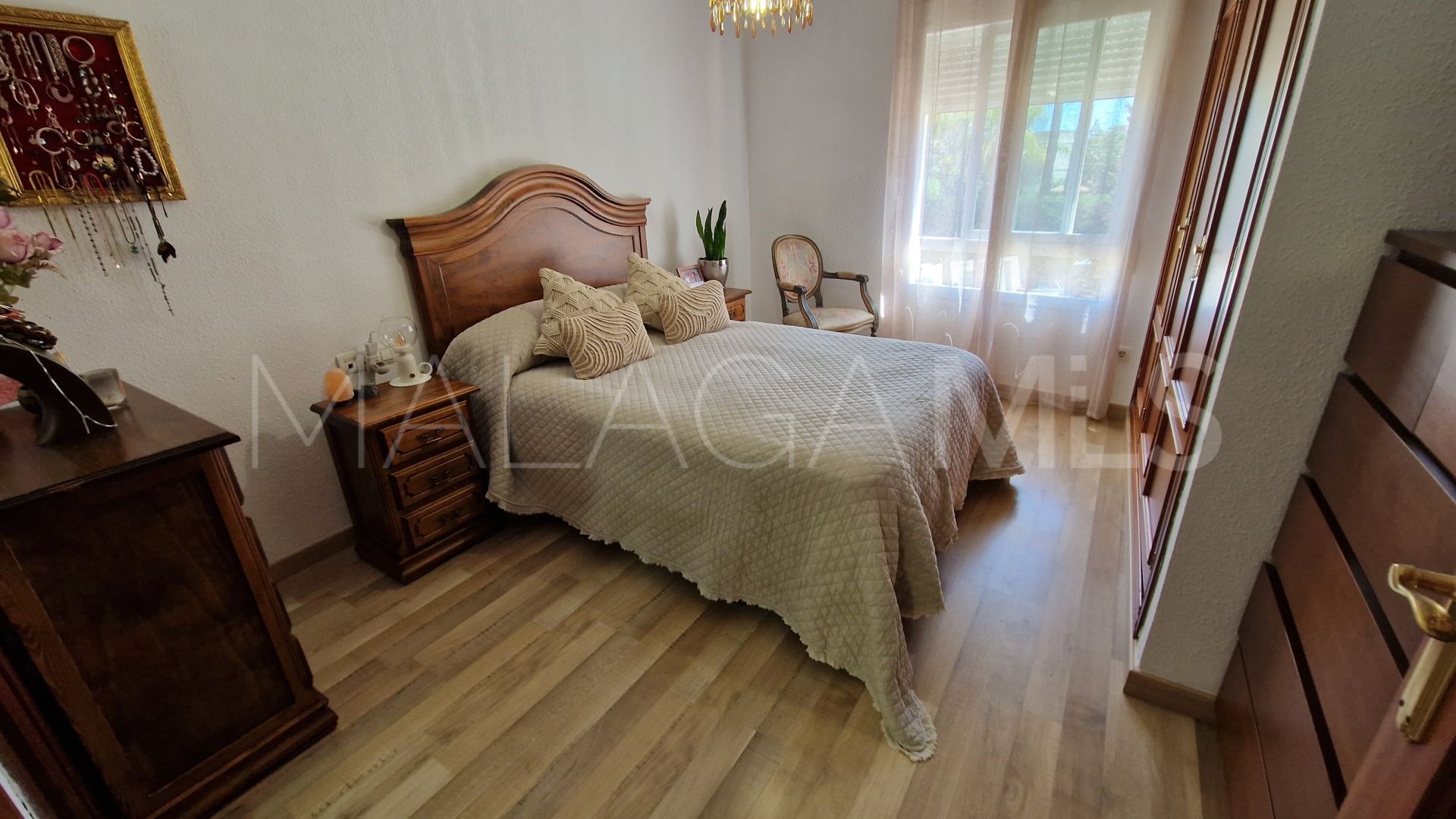 Estepona Puerto, apartamento for sale