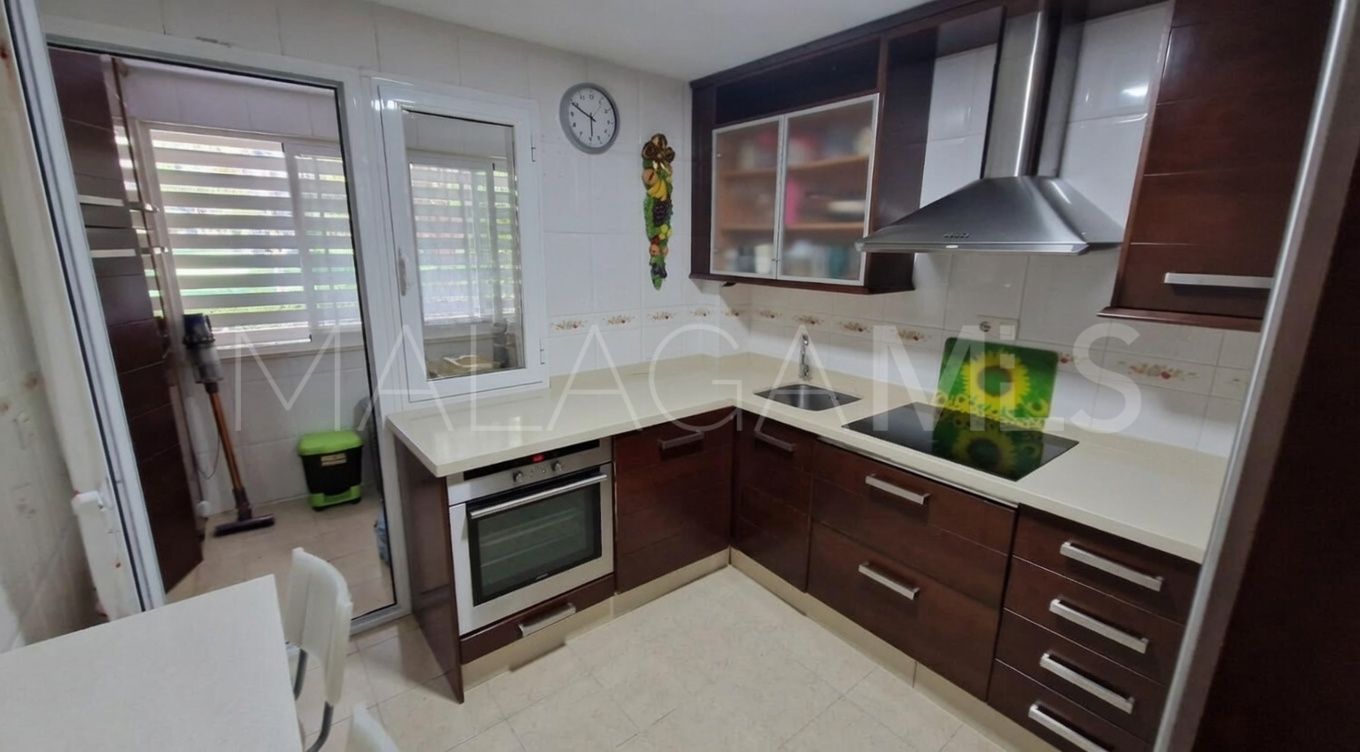 Estepona Puerto, apartamento for sale