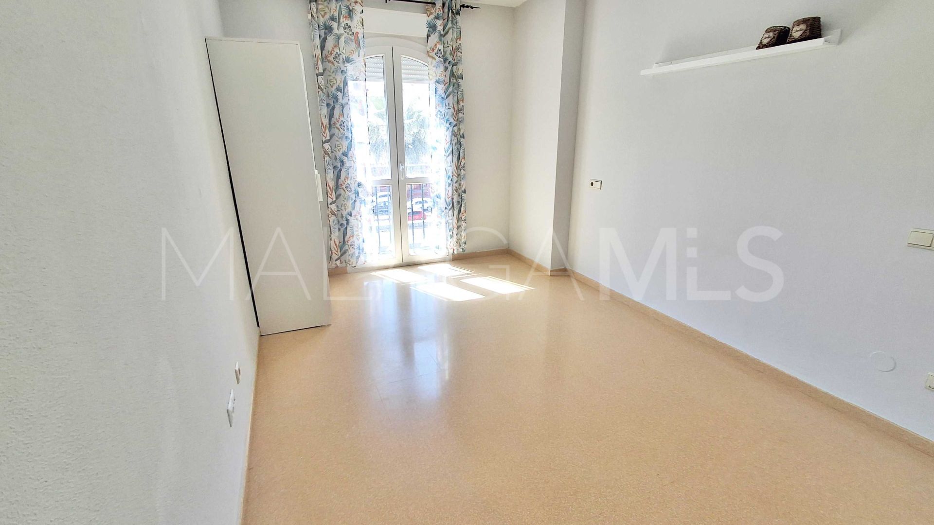 Buy piso de 2 bedrooms in Sabinillas