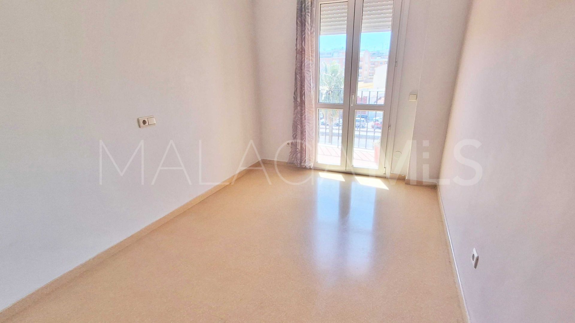 Buy piso de 2 bedrooms in Sabinillas