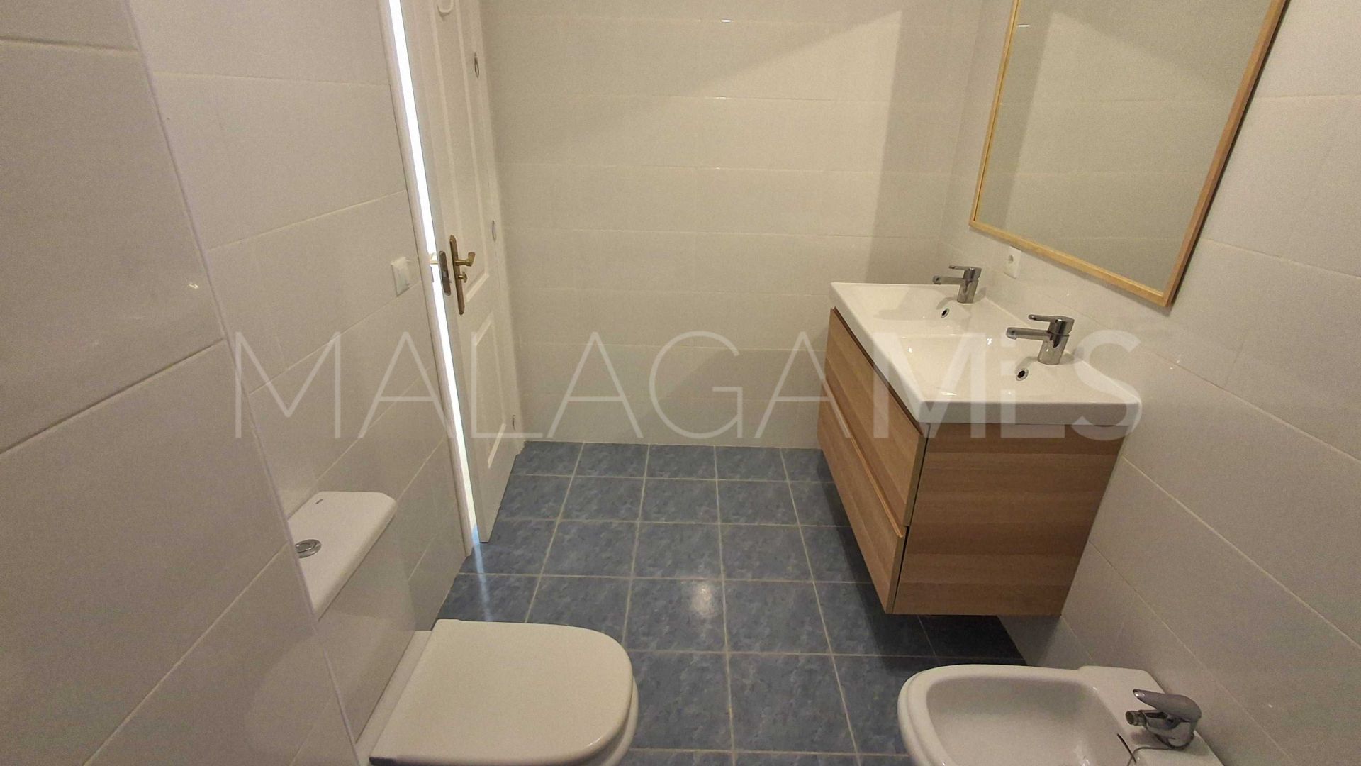 Buy piso de 2 bedrooms in Sabinillas