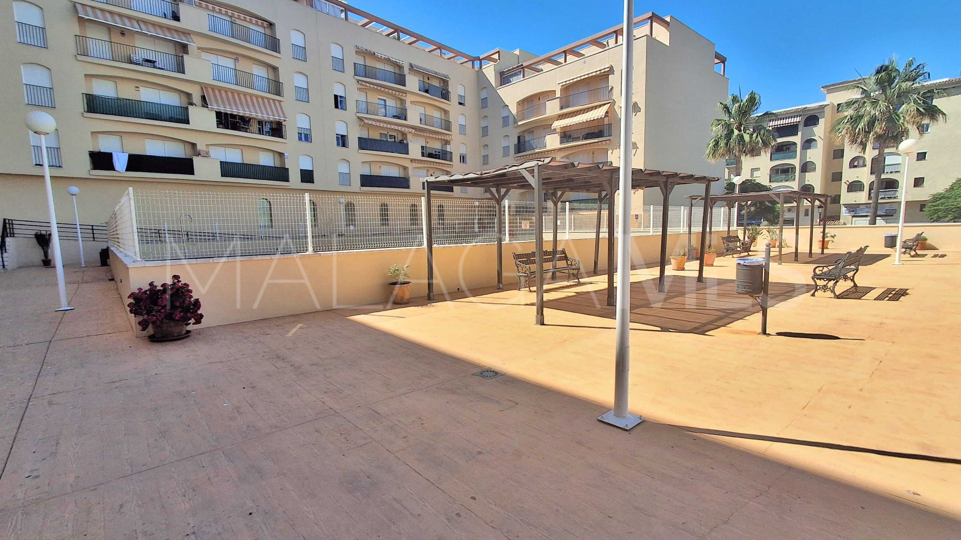 Buy piso de 2 bedrooms in Sabinillas
