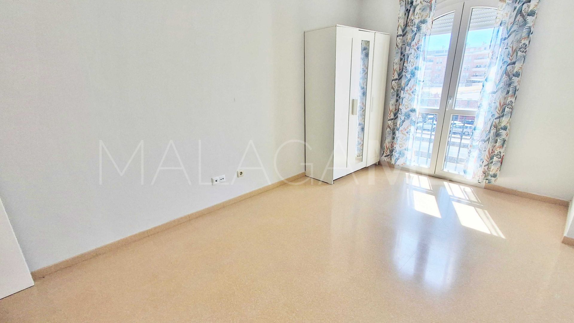 Buy piso de 2 bedrooms in Sabinillas
