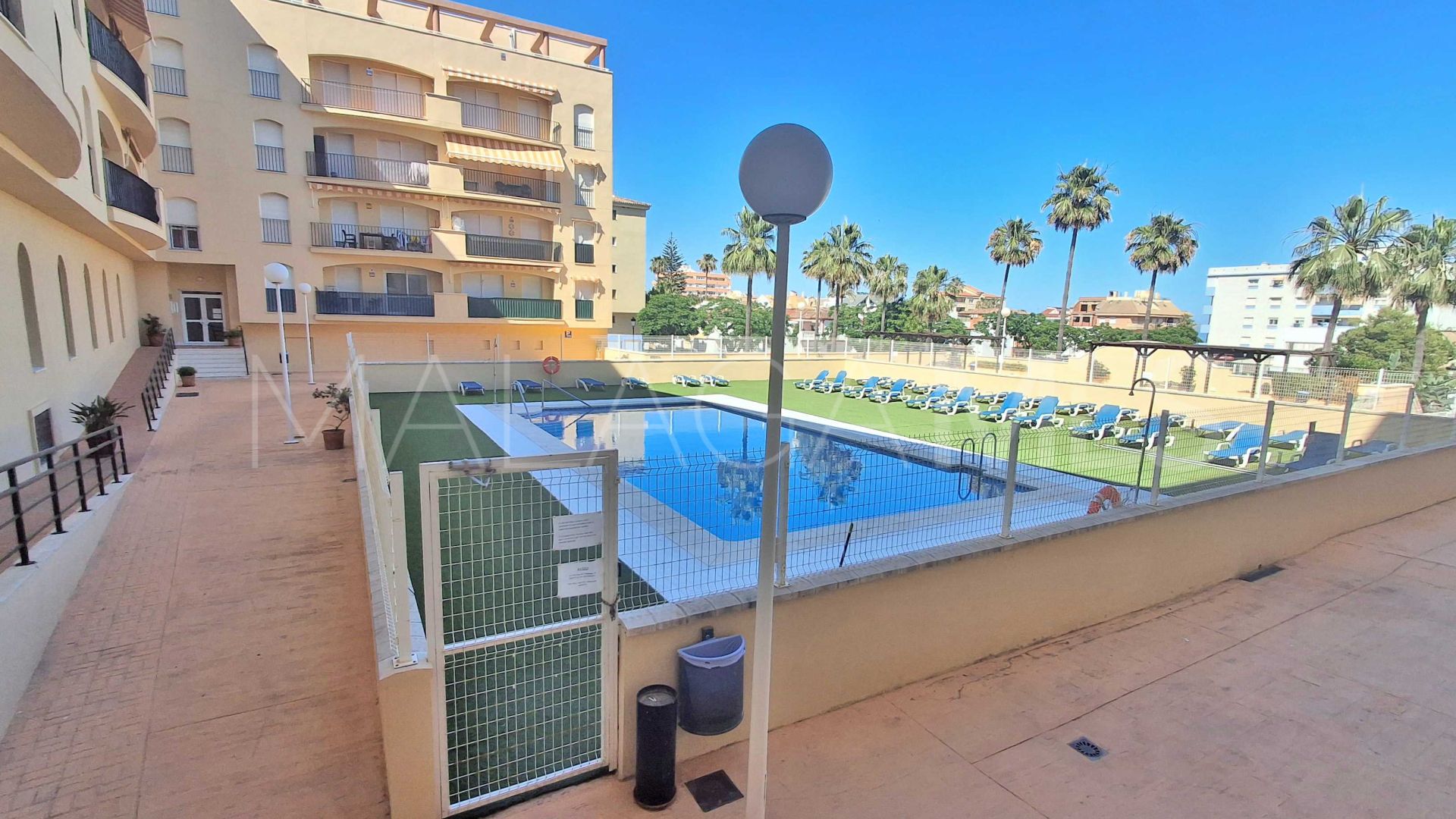 Buy piso de 2 bedrooms in Sabinillas