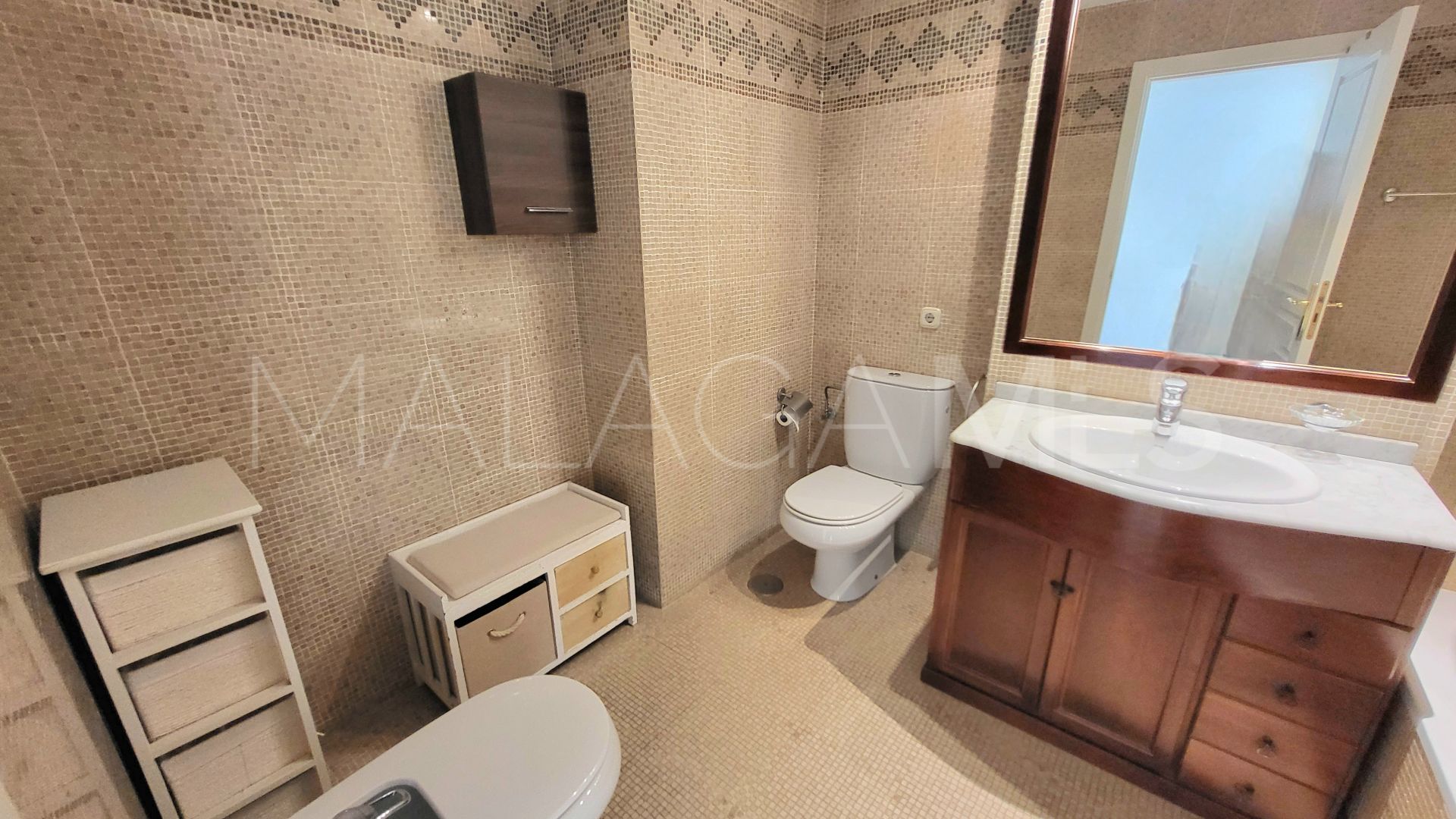 Flat with 3 bedrooms for sale in Estepona Centre