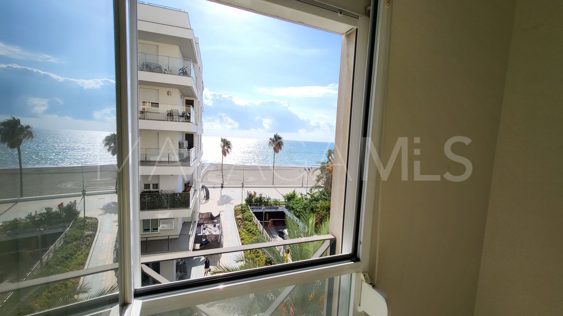 Flat with 3 bedrooms for sale in Estepona Centre