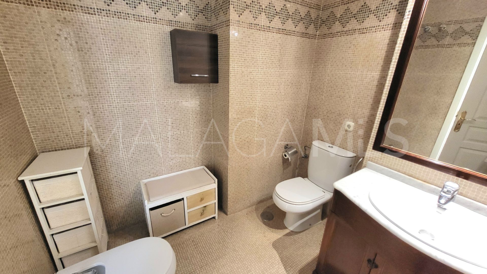 Flat with 3 bedrooms for sale in Estepona Centre