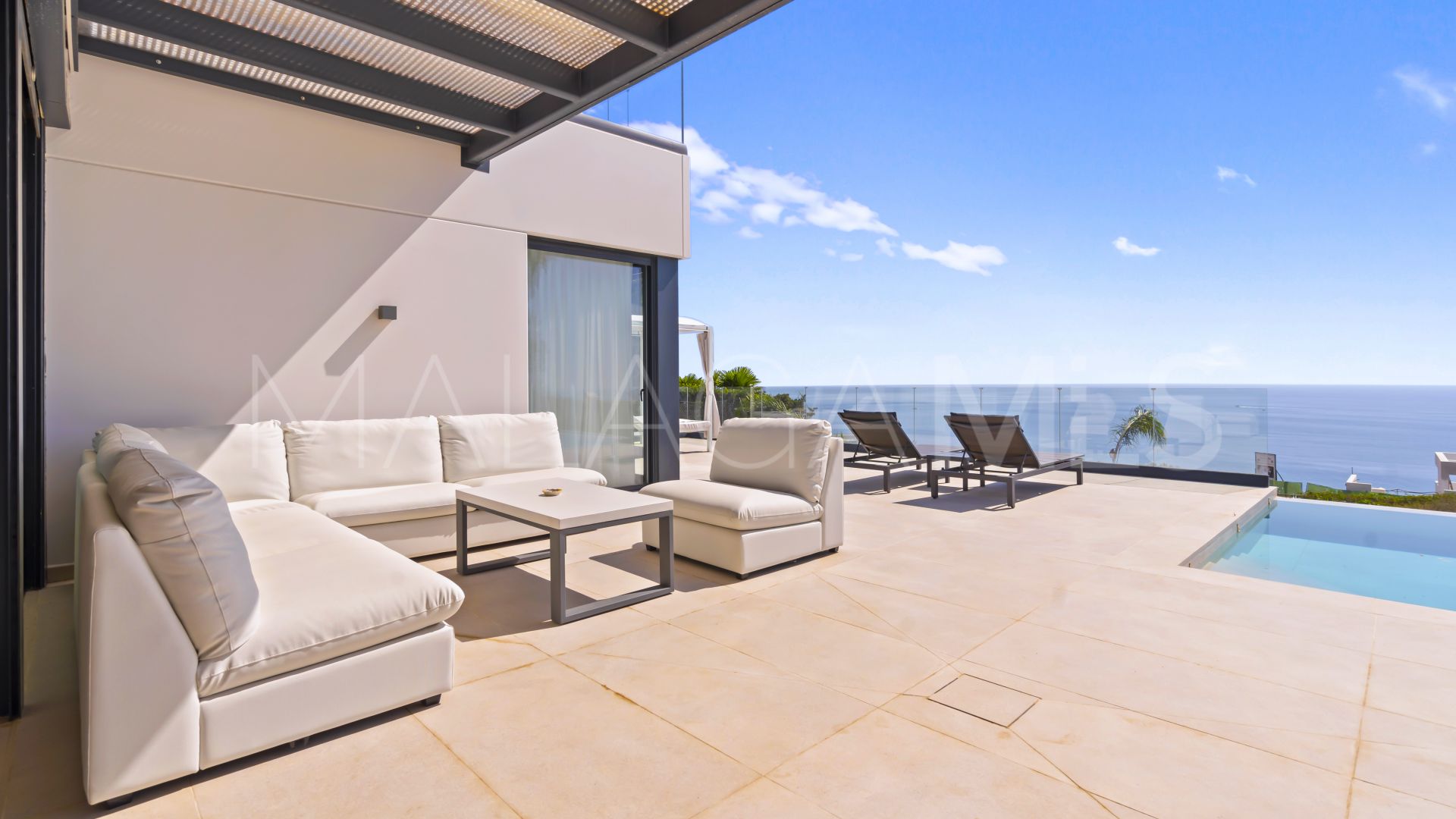 For sale 4 bedrooms villa in La Paloma