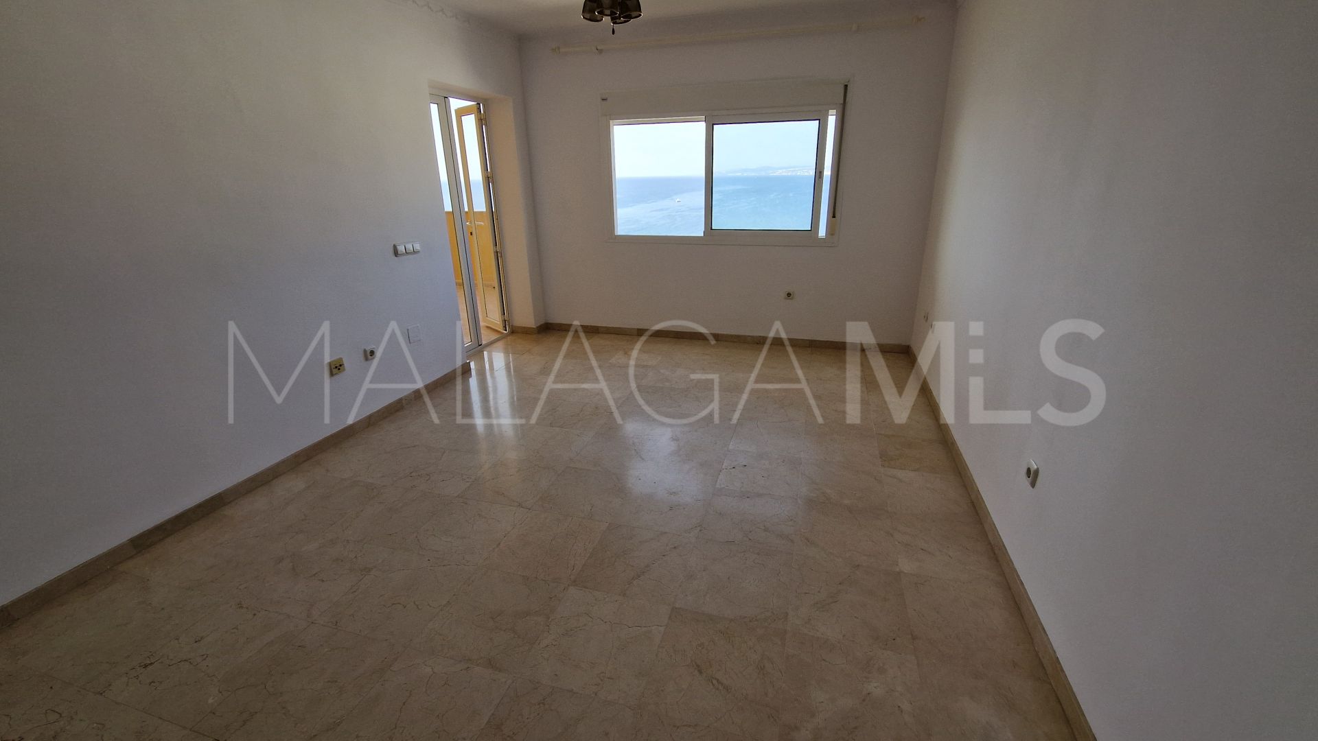 Se vende apartamento in Estepona Puerto