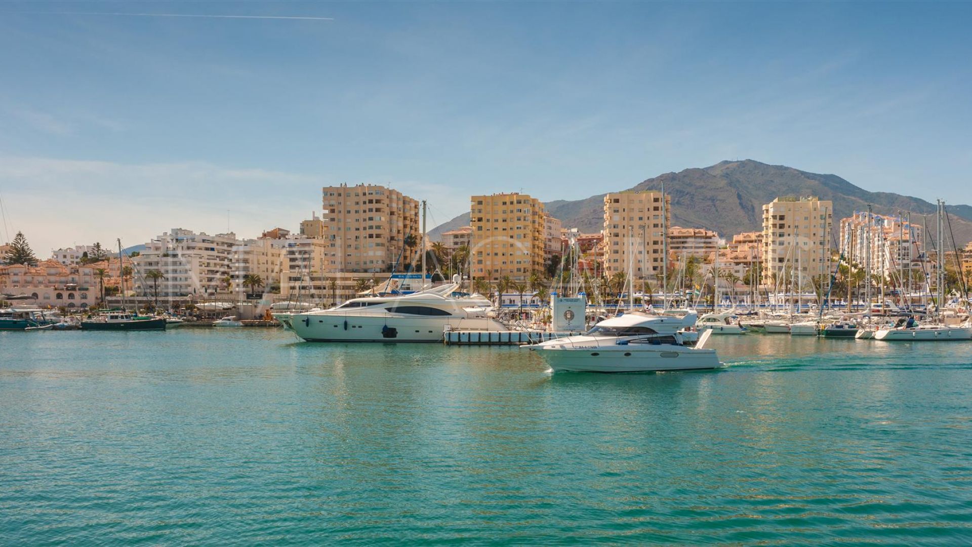 Se vende apartamento in Estepona Puerto
