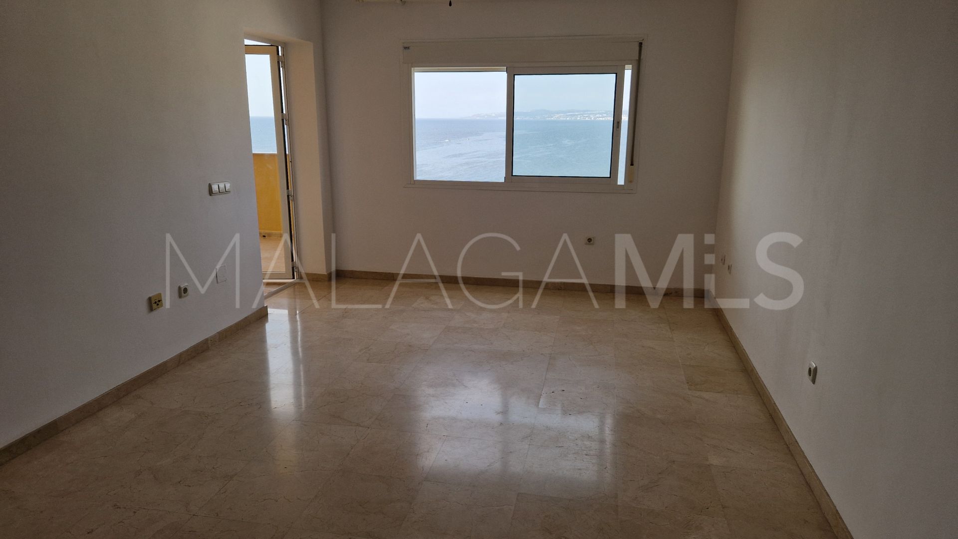 Se vende apartamento in Estepona Puerto
