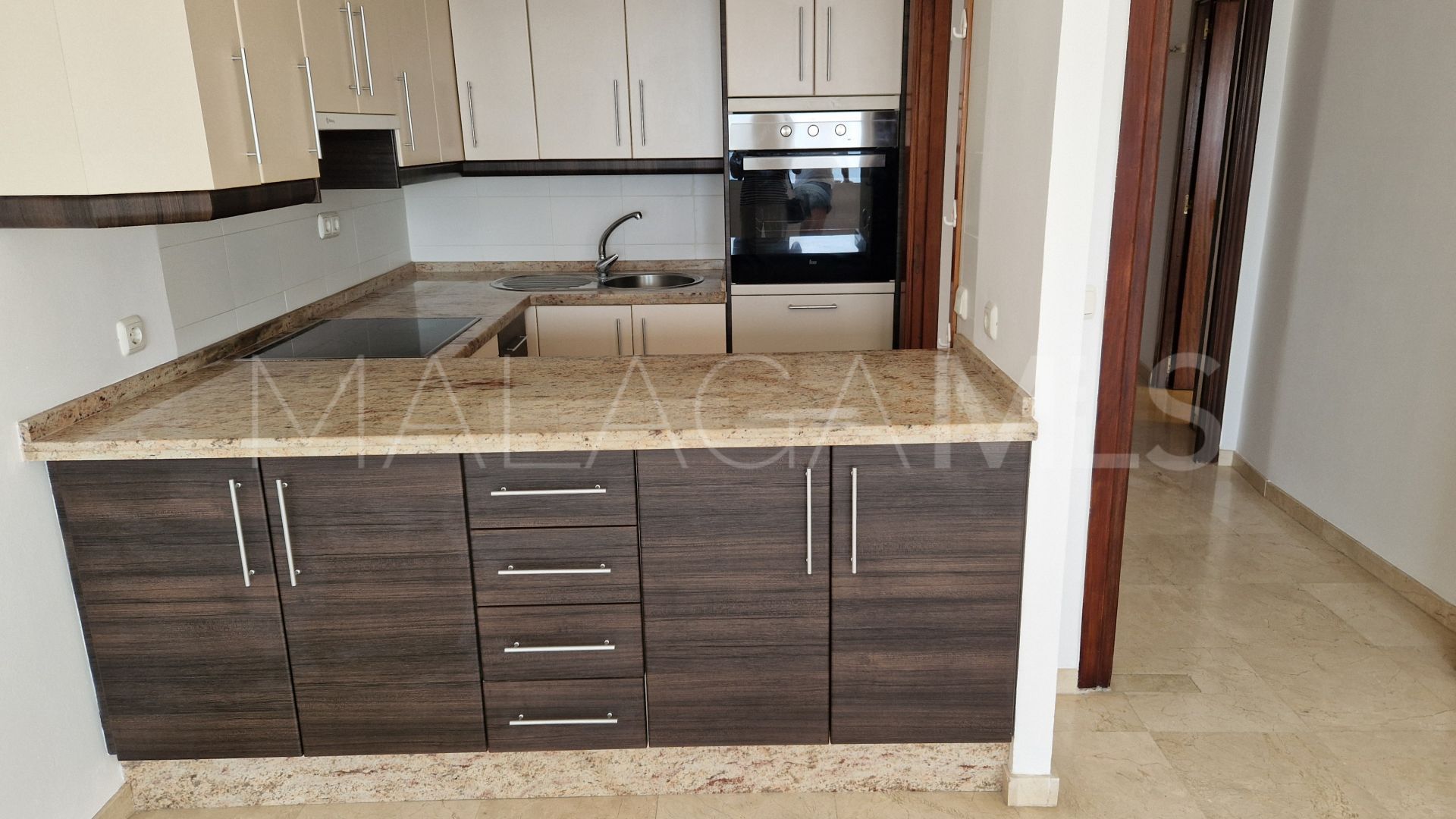 Se vende apartamento in Estepona Puerto