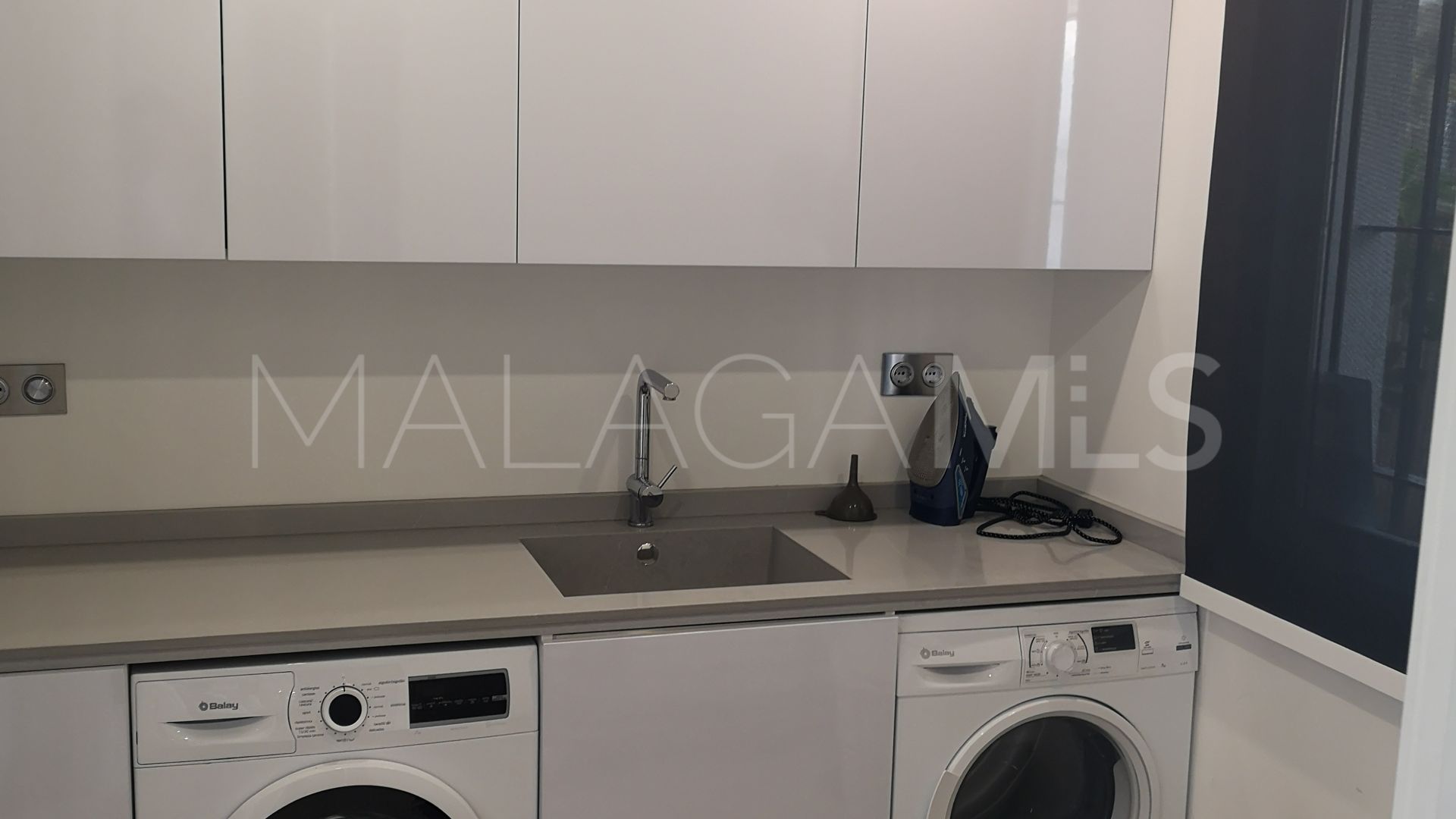 Adosado a la venta in Avda de Andalucia - Sierra de Estepona