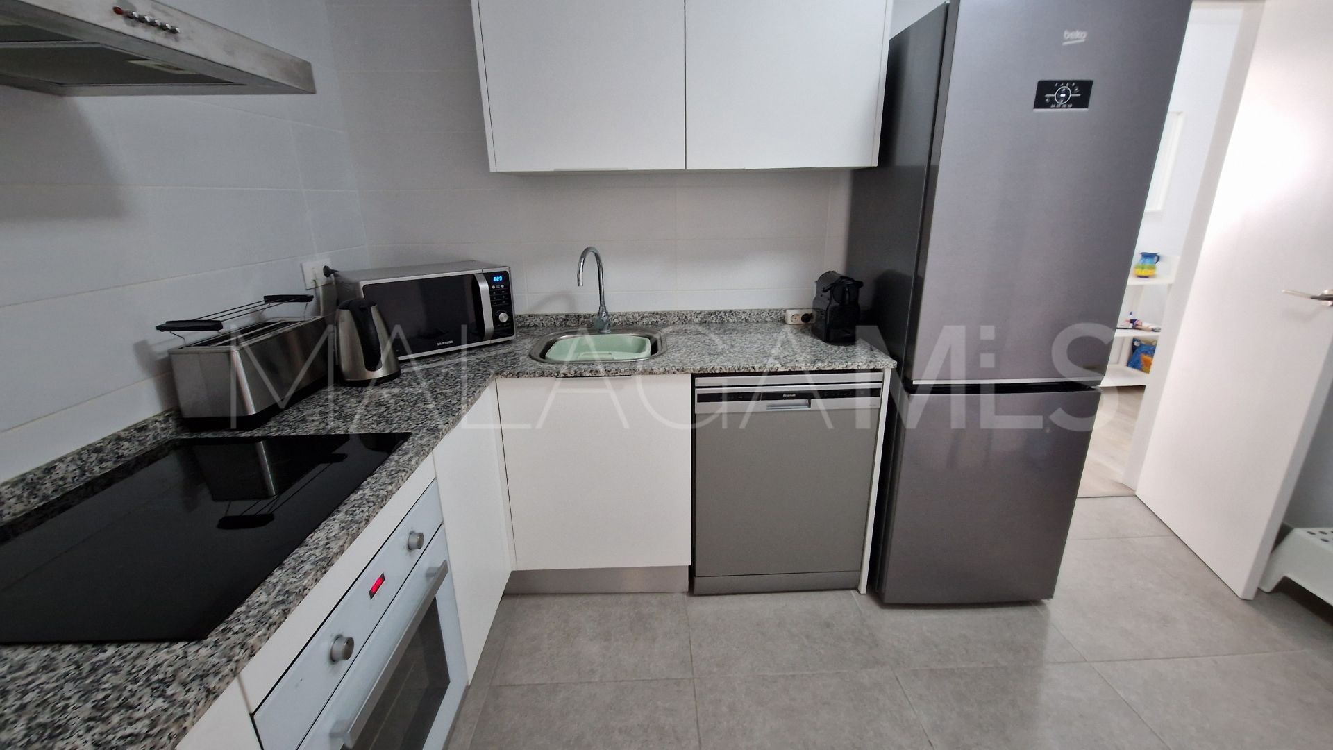 Wohnung for sale in Avda de Andalucia - Sierra de Estepona