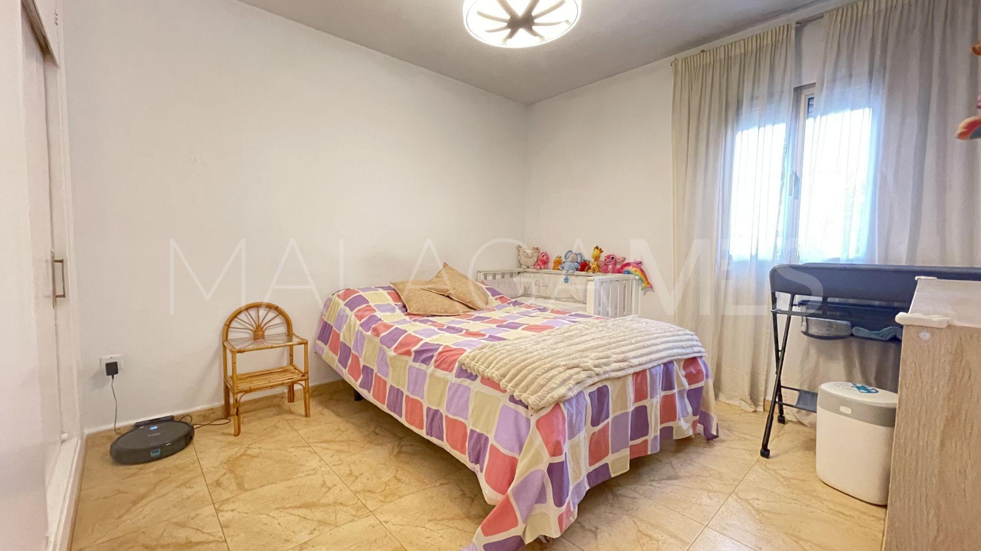 Buy apartment in Estepona Centre