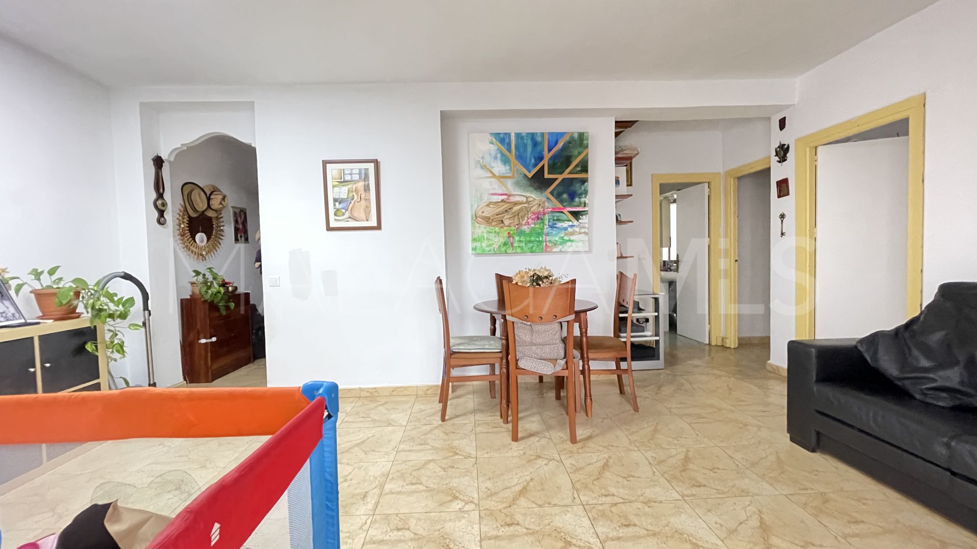 Buy apartment in Estepona Centre