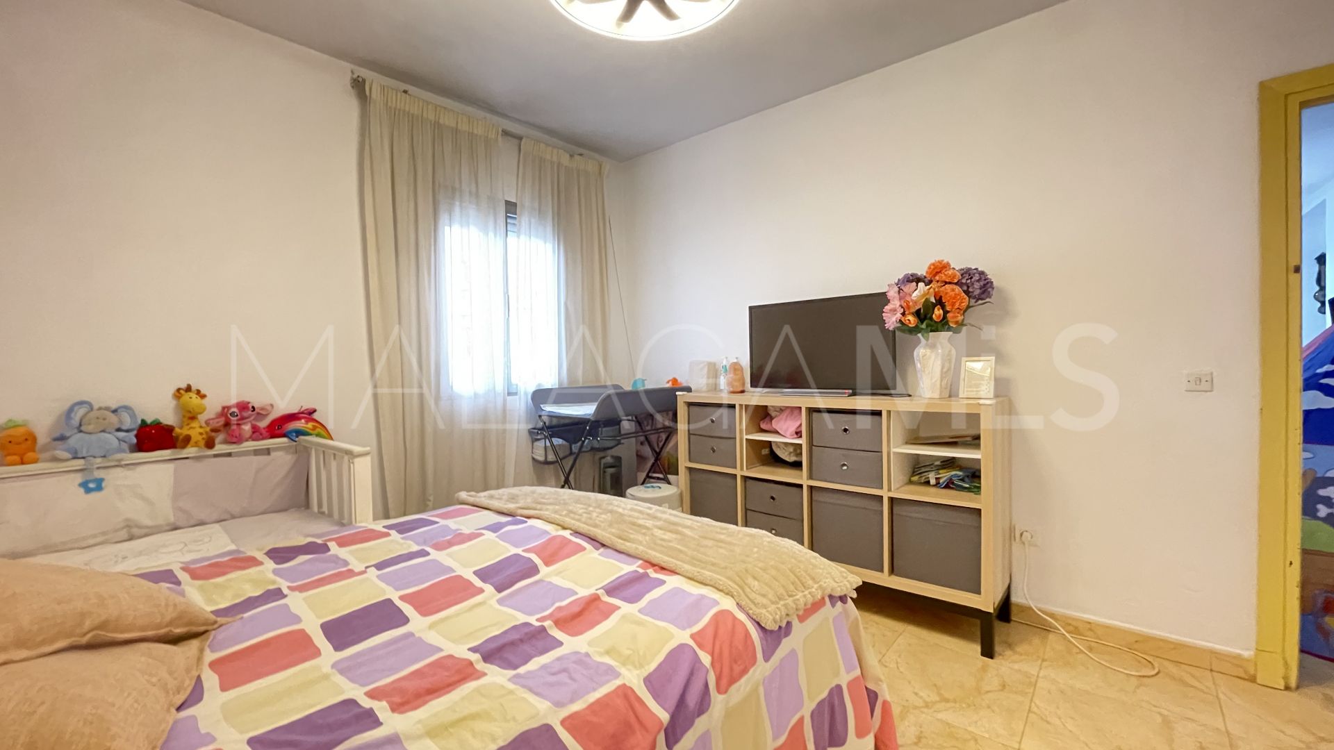 Buy apartment in Estepona Centre