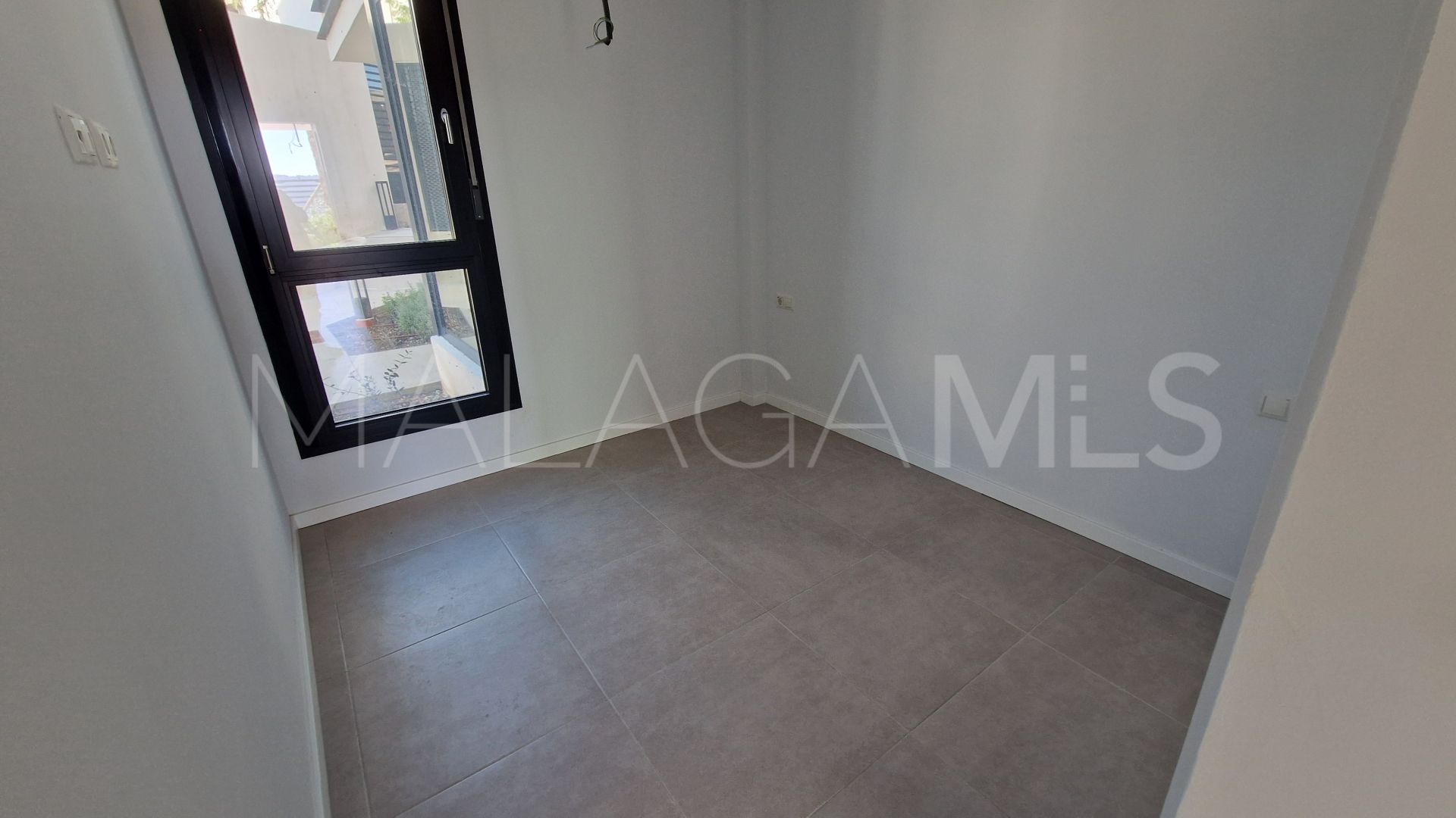 Apartamento planta baja de 3 bedrooms for sale in Estepona Centro