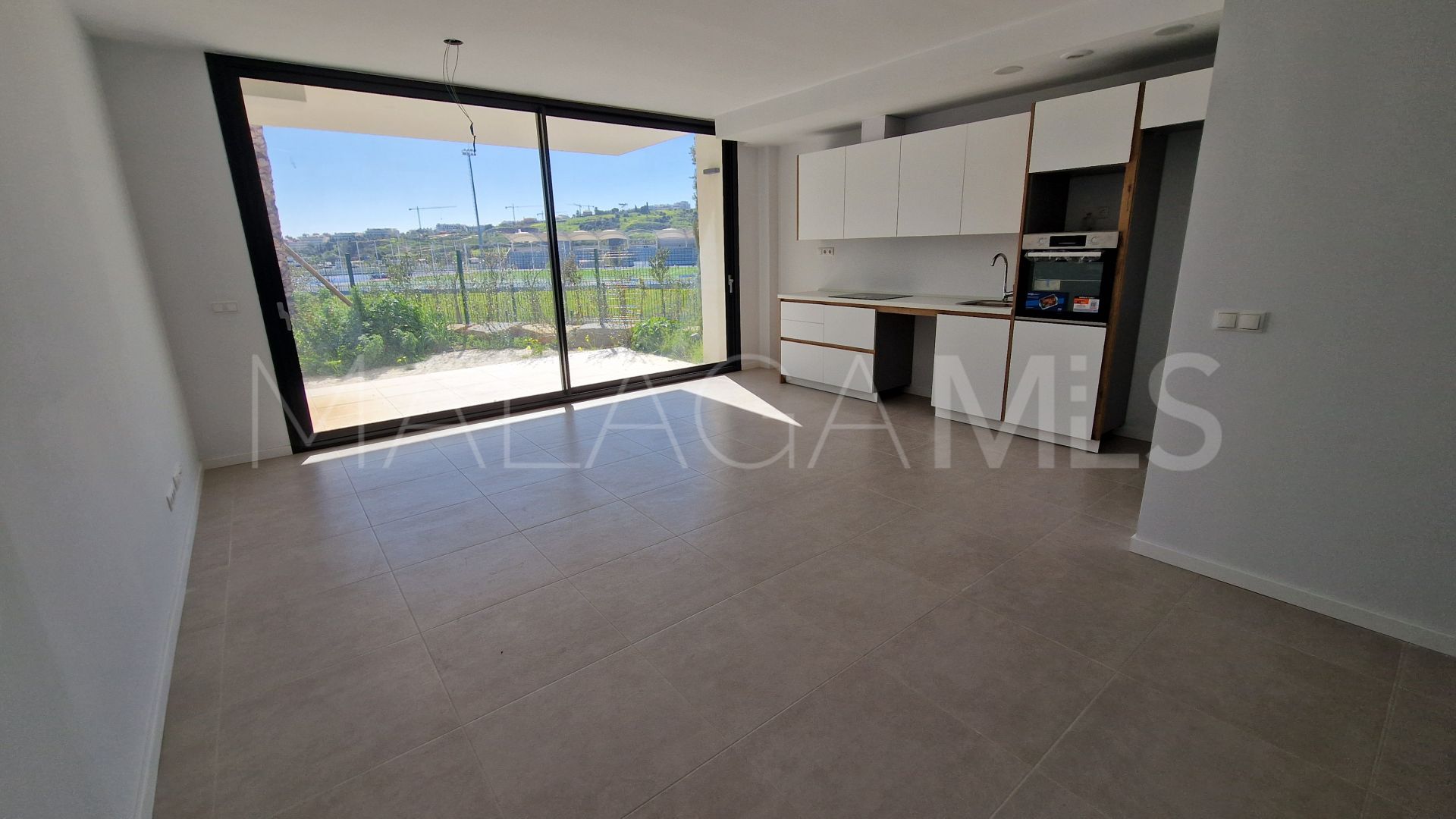 Apartamento planta baja de 3 bedrooms for sale in Estepona Centro