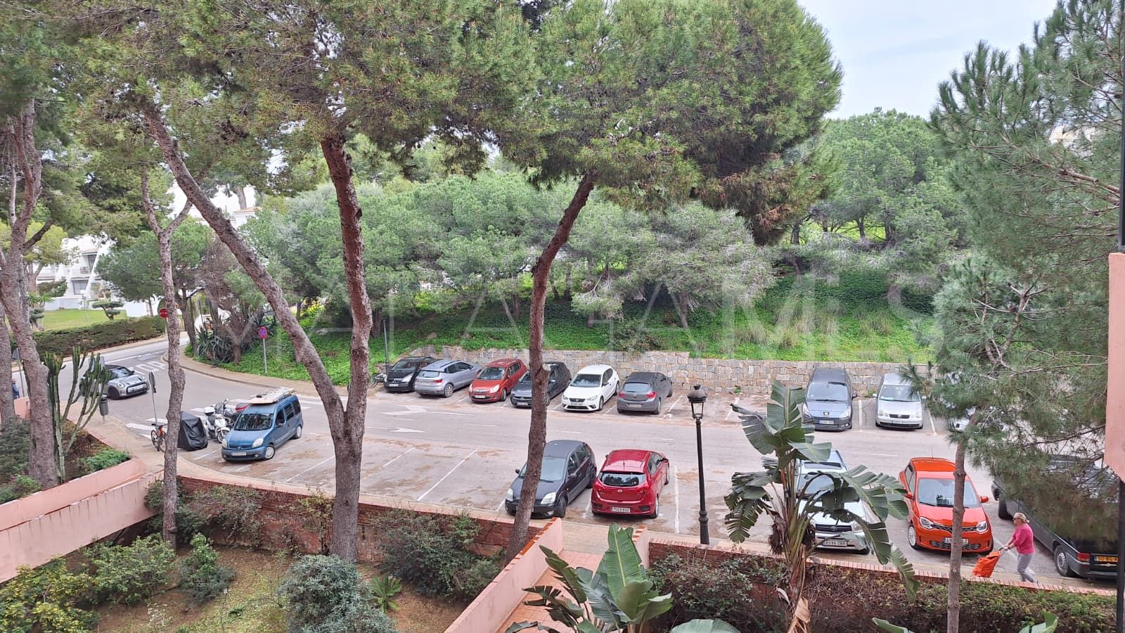 Apartamento for sale in Estepona Oeste with 3 bedrooms