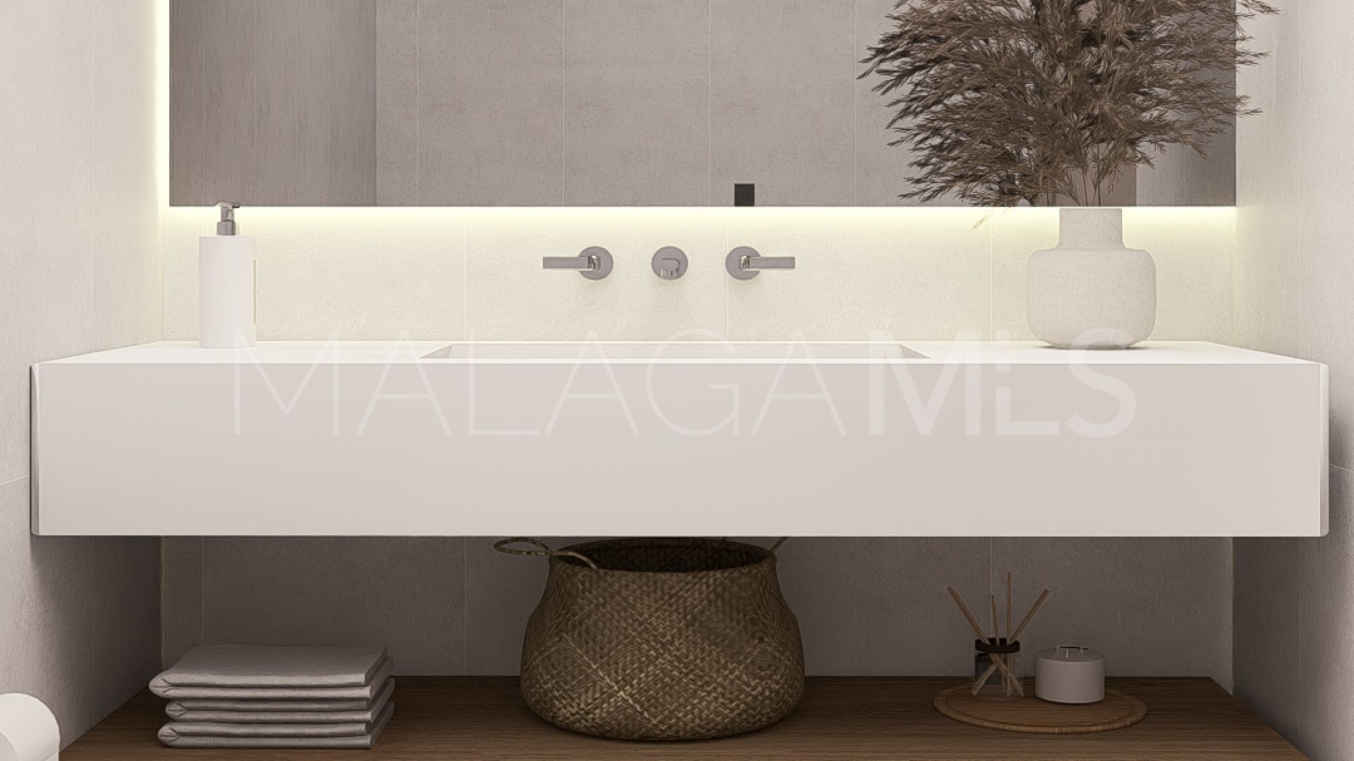 Duplex rez de chaussée for sale in Estepona Centre