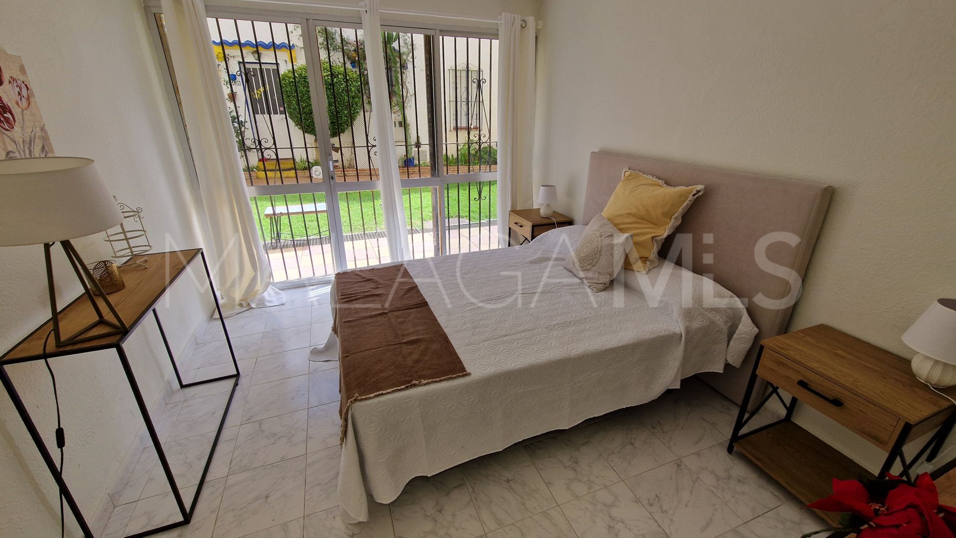 1 bedroom El Pirata ground floor duplex for sale