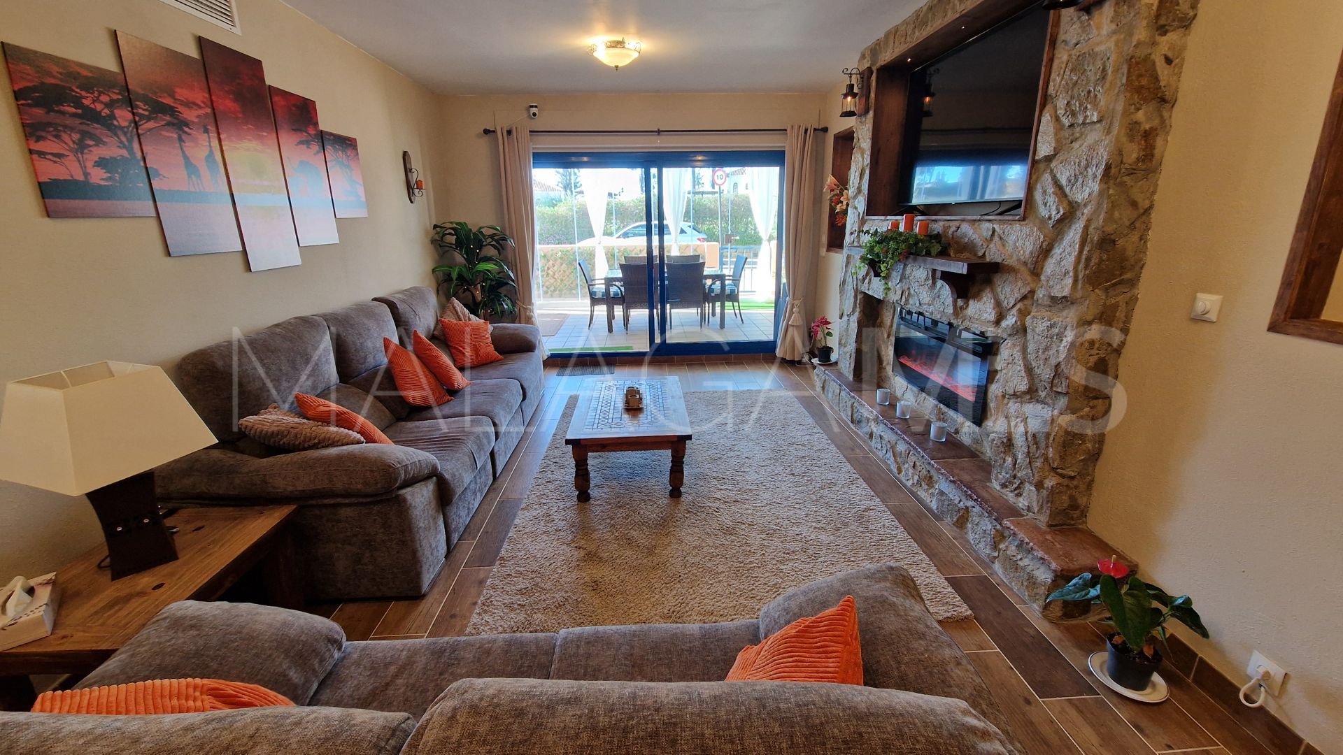 For sale ground floor apartment in Duquesa Suites