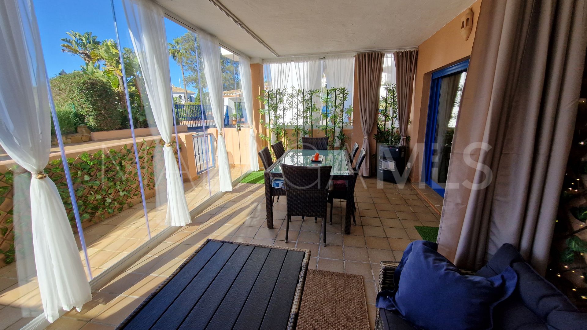 For sale ground floor apartment in Duquesa Suites