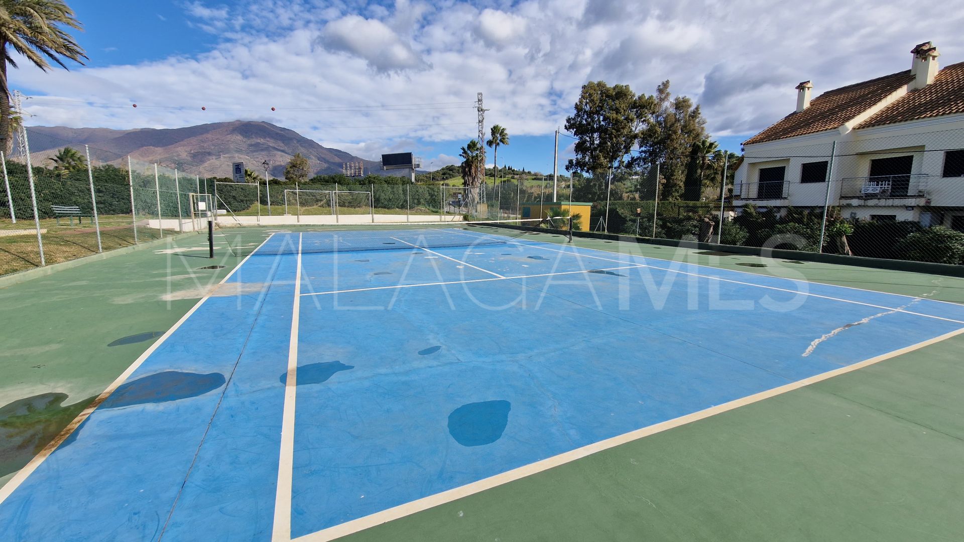 For sale Estepona Playa apartment