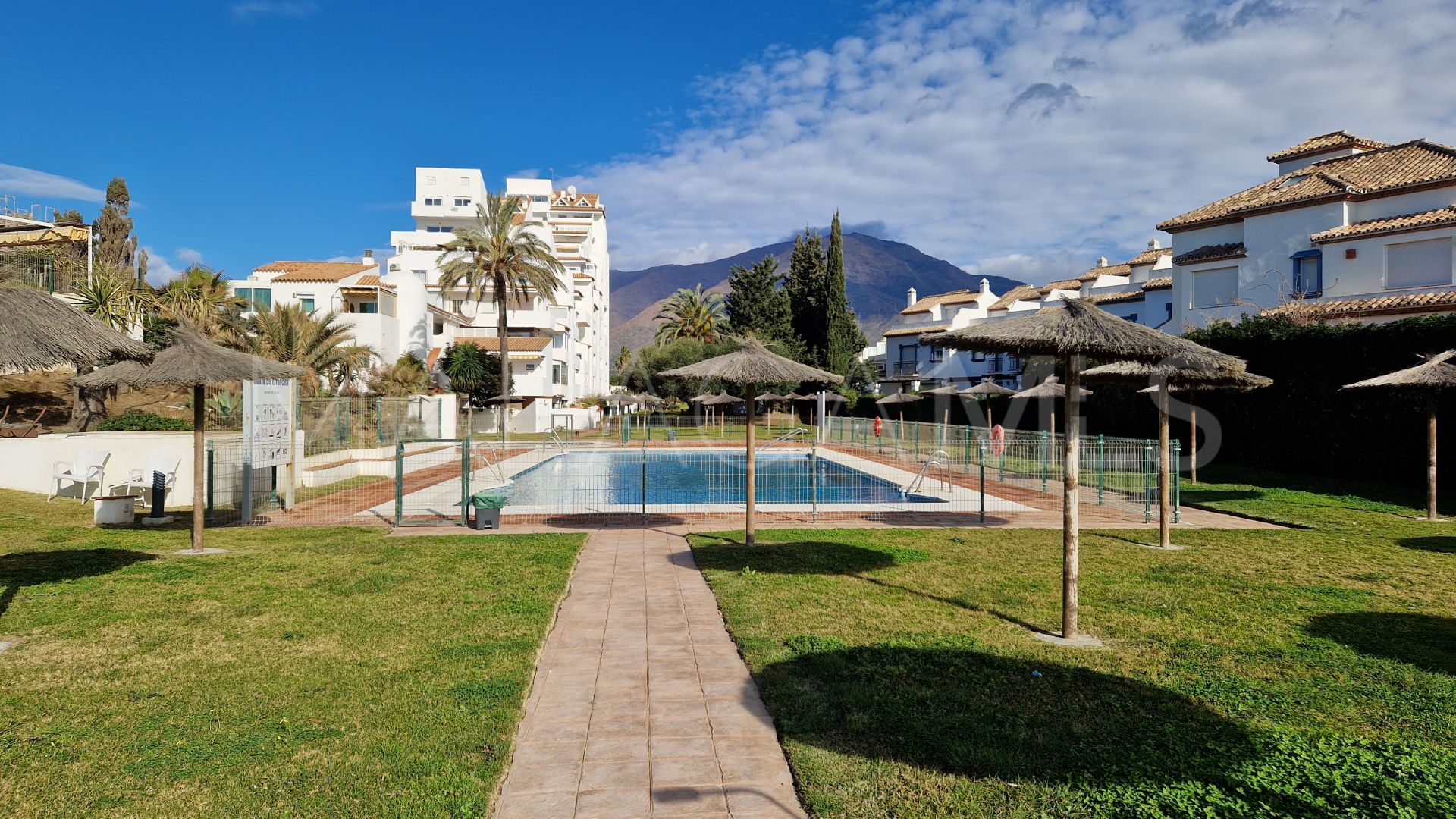 For sale Estepona Playa apartment