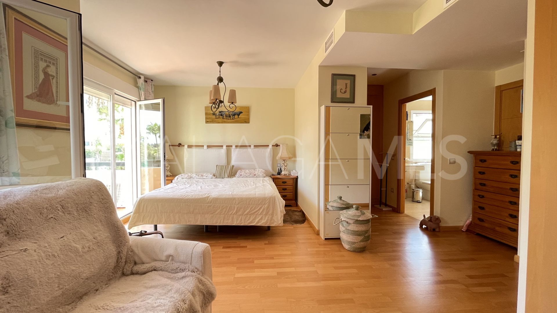 3 bedrooms apartment in Las Joyas for sale
