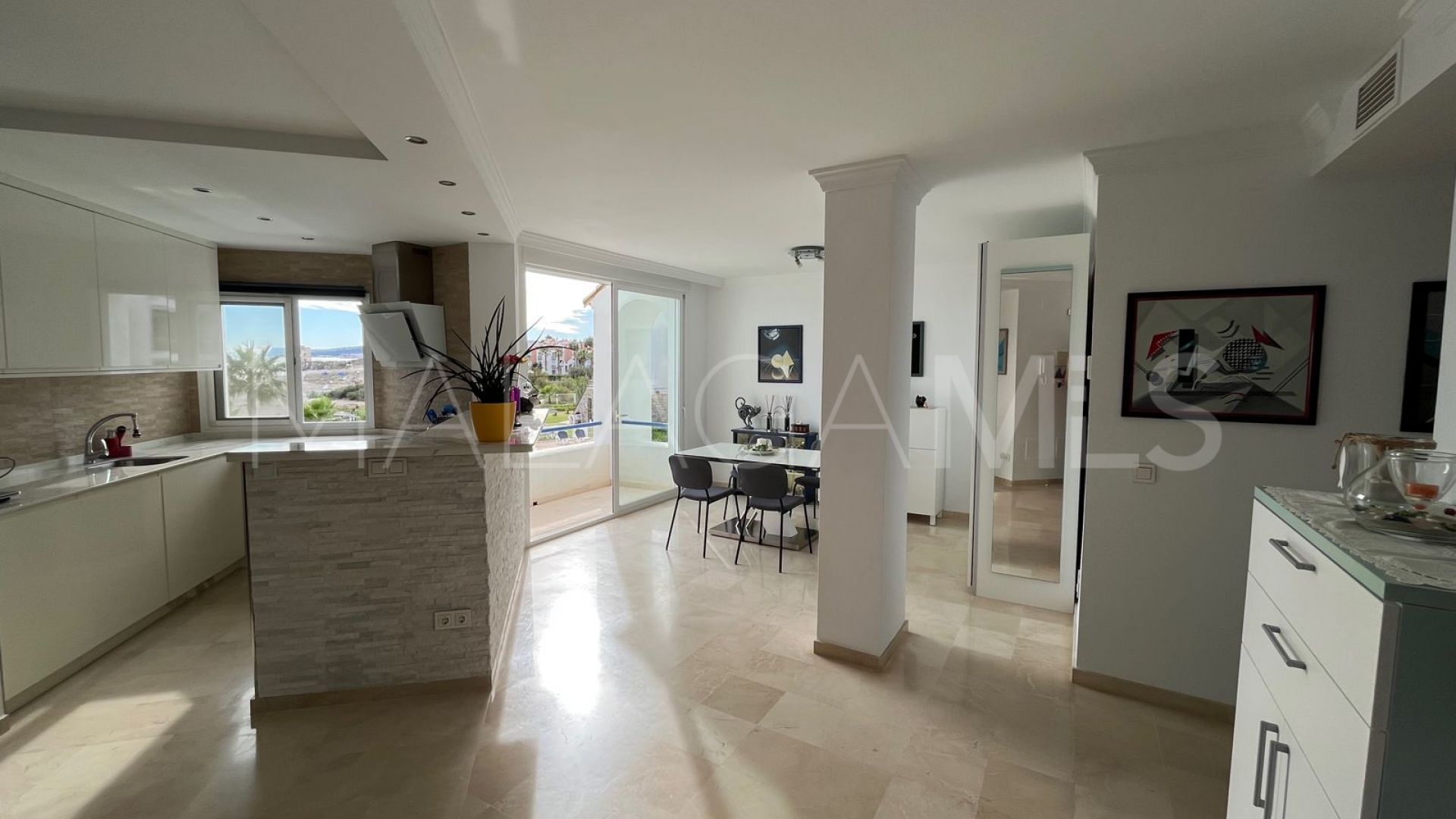 For sale apartment with 3 bedrooms in Casares del Mar