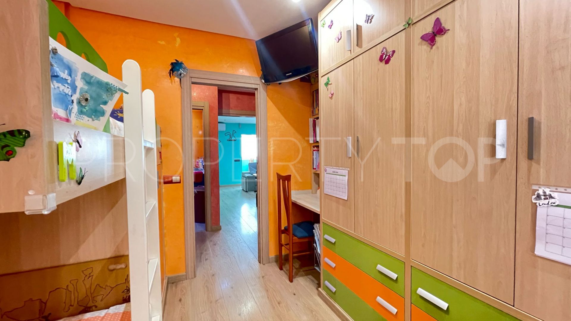 Avda de Andalucia - Sierra de Estepona, apartamento a la venta con 2 dormitorios