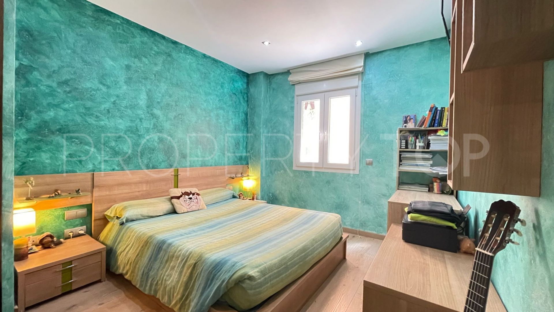 Avda de Andalucia - Sierra de Estepona, apartamento a la venta con 2 dormitorios