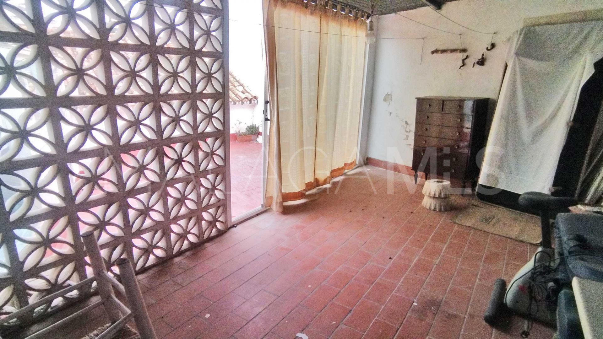 For sale town house with 5 bedrooms in Estepona Old Town