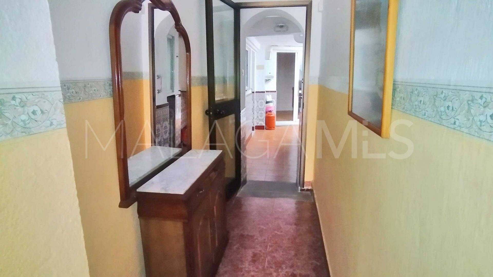 For sale town house with 5 bedrooms in Estepona Old Town