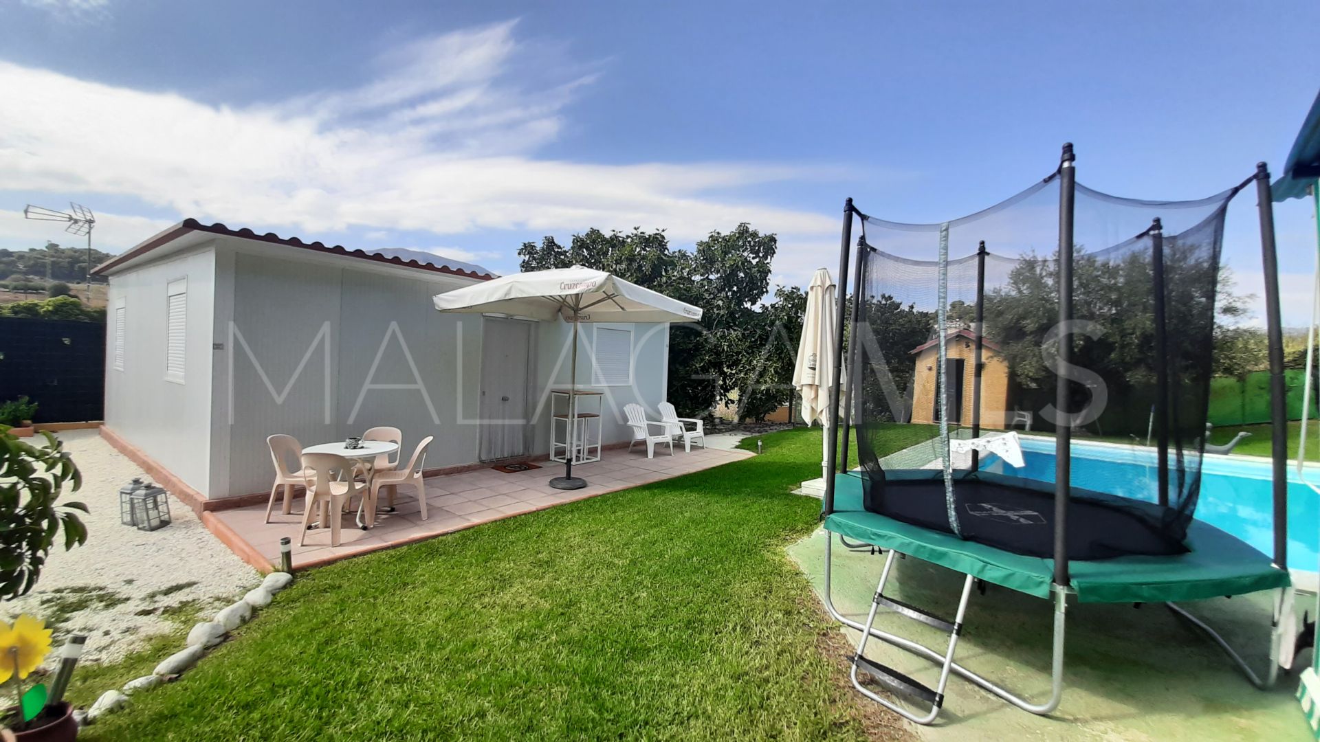 Buy finca with 3 bedrooms in La Cala