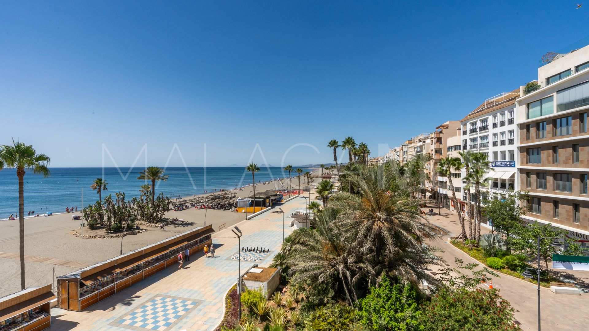 Buy apartamento in Estepona Centro de 6 bedrooms