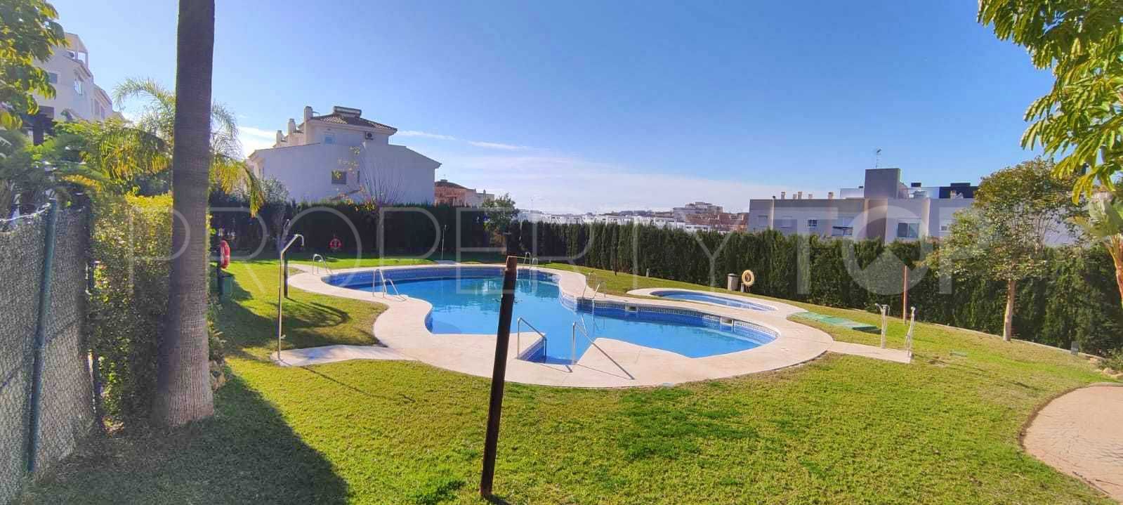 Avda de Andalucia - Sierra de Estepona, apartamento en venta de 2 dormitorios